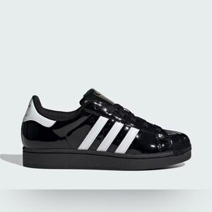 adidas Superstar II
Core Black Cloud White